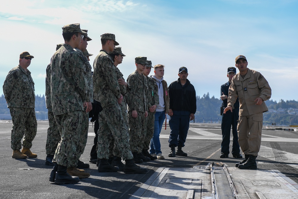 USS Ronald Reagan (CVN 76) hosts a tour for U.S. Naval Sea Cadet Corps