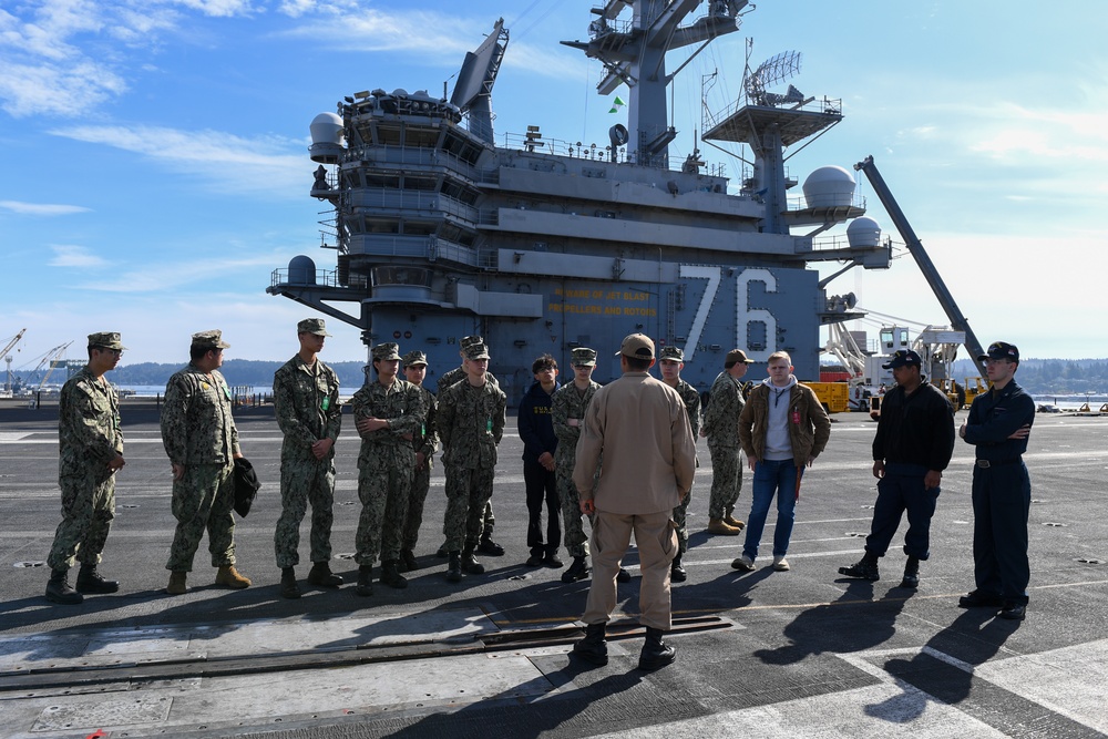 USS Ronald Reagan (CVN 76) hosts a tour for U.S. Naval Sea Cadet Corps