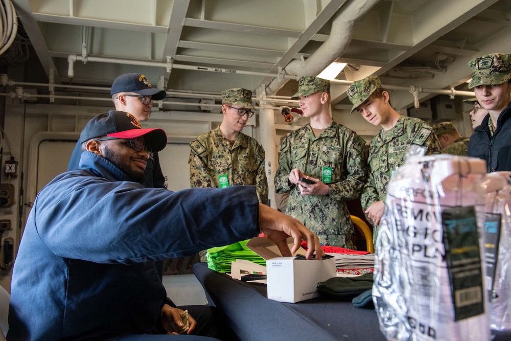 USS Ronald Reagan (CVN 76) hosts a tour for U.S. Naval Sea Cadet Corps