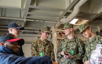 USS Ronald Reagan (CVN 76) hosts a tour for U.S. Naval Sea Cadet Corps