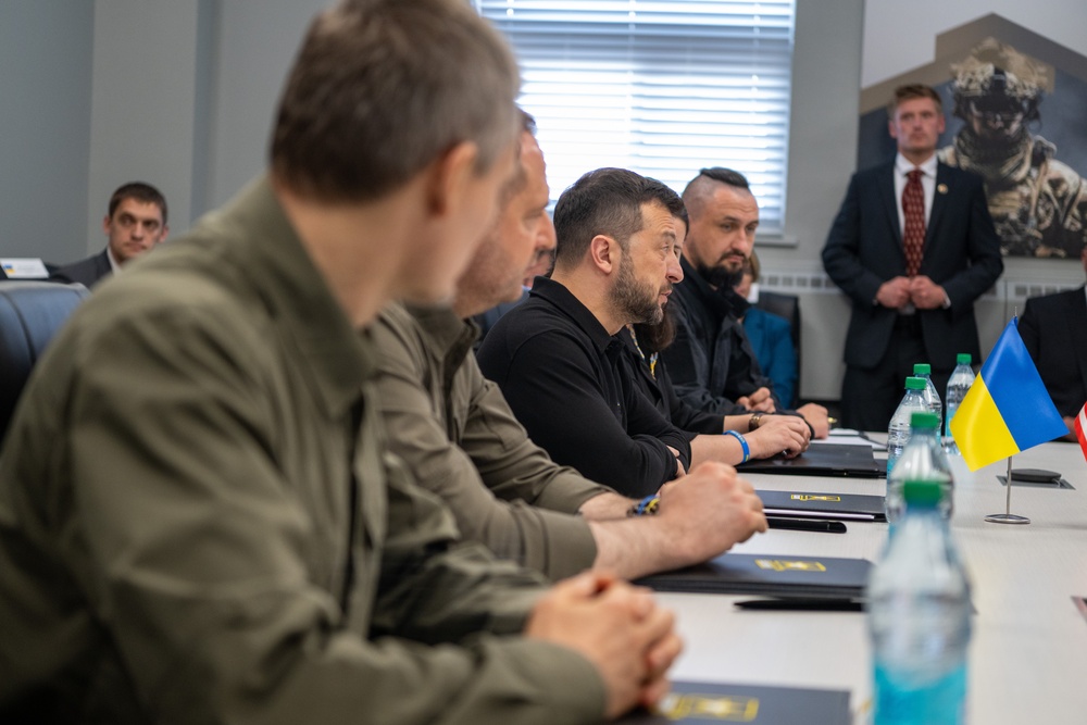 Ukrainian President visits Scranton Army Ammunition Plant