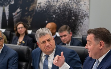 Ukrainian President visits Scranton Army Ammunition Plant