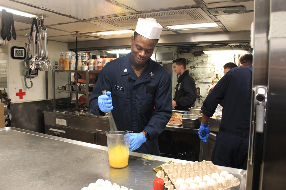 Chief petty officer selects serve brunch aboard USS Lake Erie