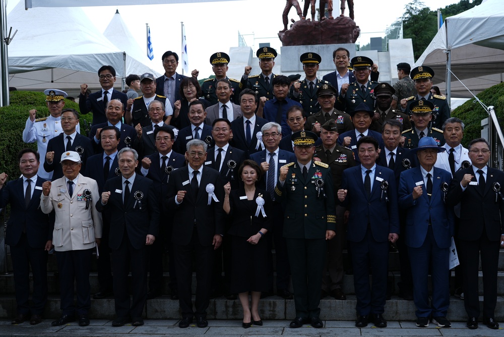General Paik Sun-Yup’s 4th memorial service