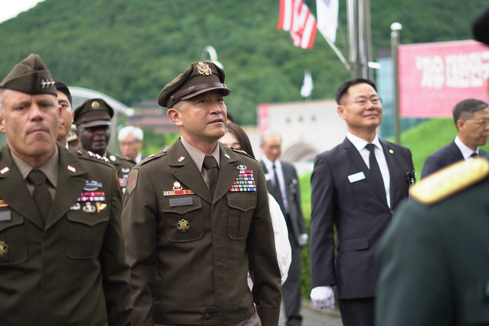 General Paik Sun-Yup’s 4th memorial service