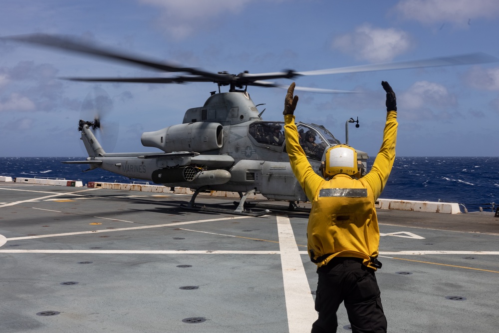 31st MEU disembarks the USS Green Bay