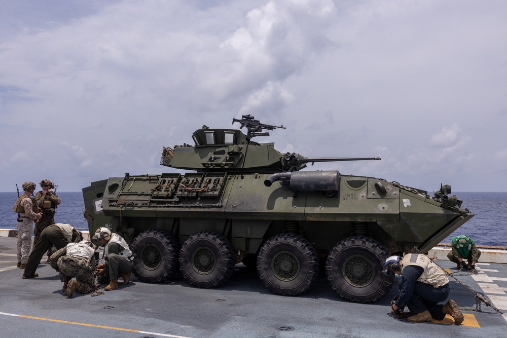 31st MEU conducts Defense of the Amphibious Task Force Live-Fire Exercise