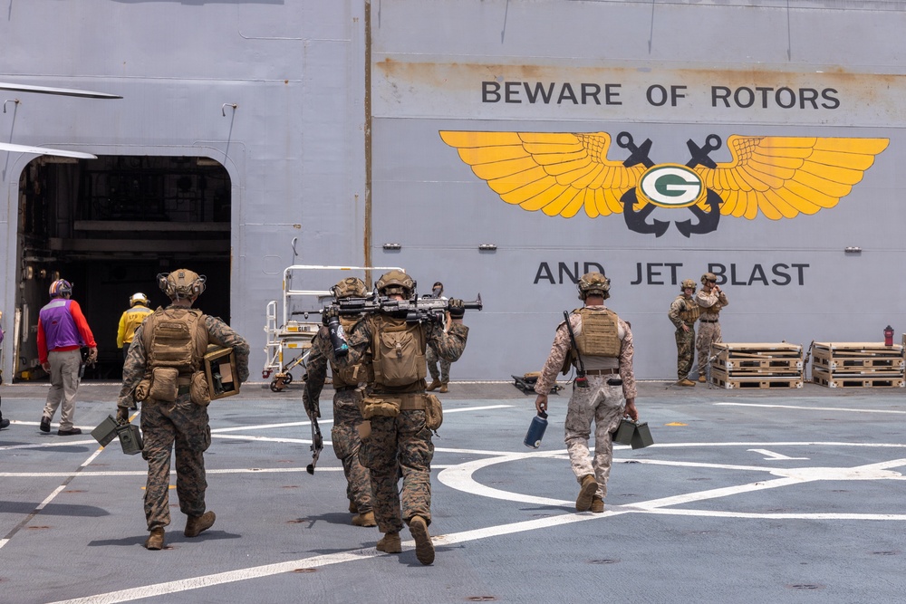 31st MEU conducts Defense of the Amphibious Task Force Live-Fire Exercise