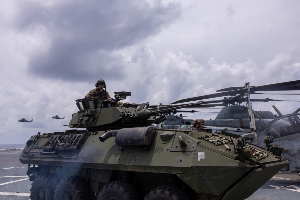 31st MEU conducts Defense of the Amphibious Task Force Live-Fire Exercise