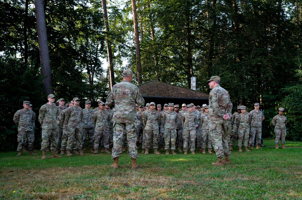 USAFE-AFAFRICA commander recgonizes Airmen from the 406th AEW