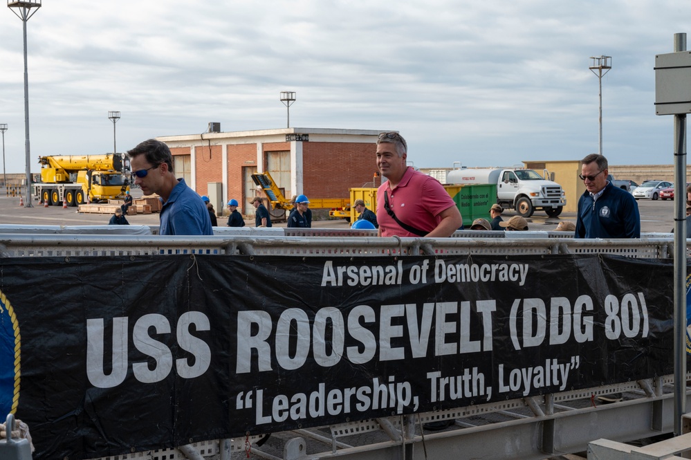 U.S. Naval War College Faculty Members visit NAVSTA Rota