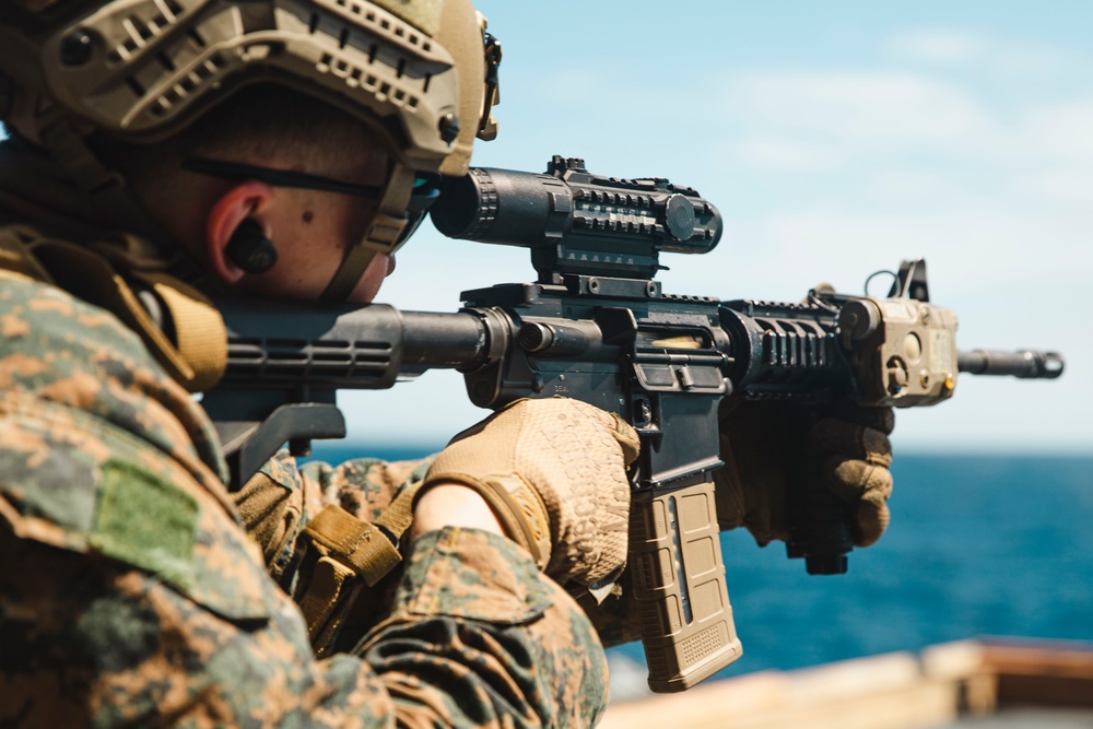 On Target: 15th MEU Conducts Deck Shoot Aboard Boxer