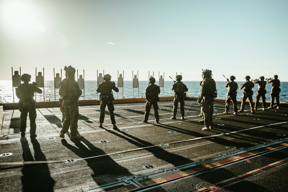 On Target: 15th MEU Conducts Deck Shoot Aboard Boxer