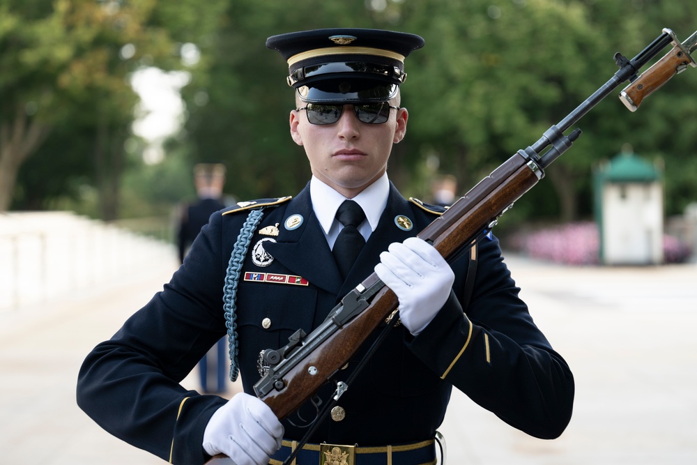 Sentinel U.S. Army Spc. Adam Platt Last Walk at the Tomb of the Unknown Soldier