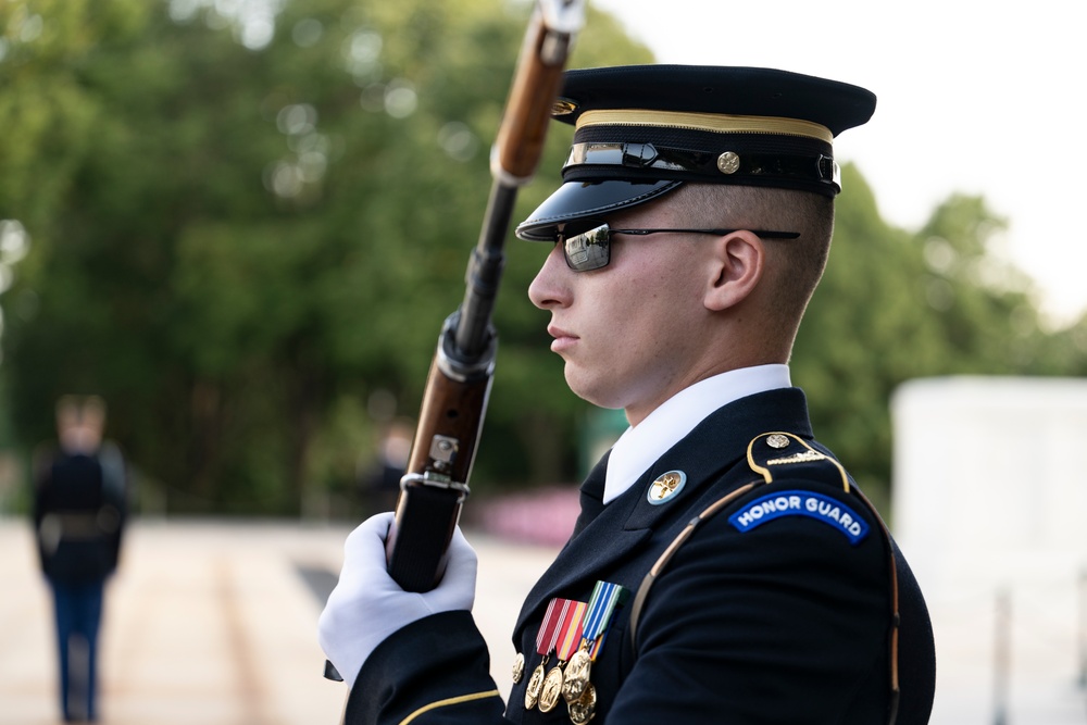 Sentinel U.S. Army Spc. Adam Platt Last Walk at the Tomb of the Unknown Soldier