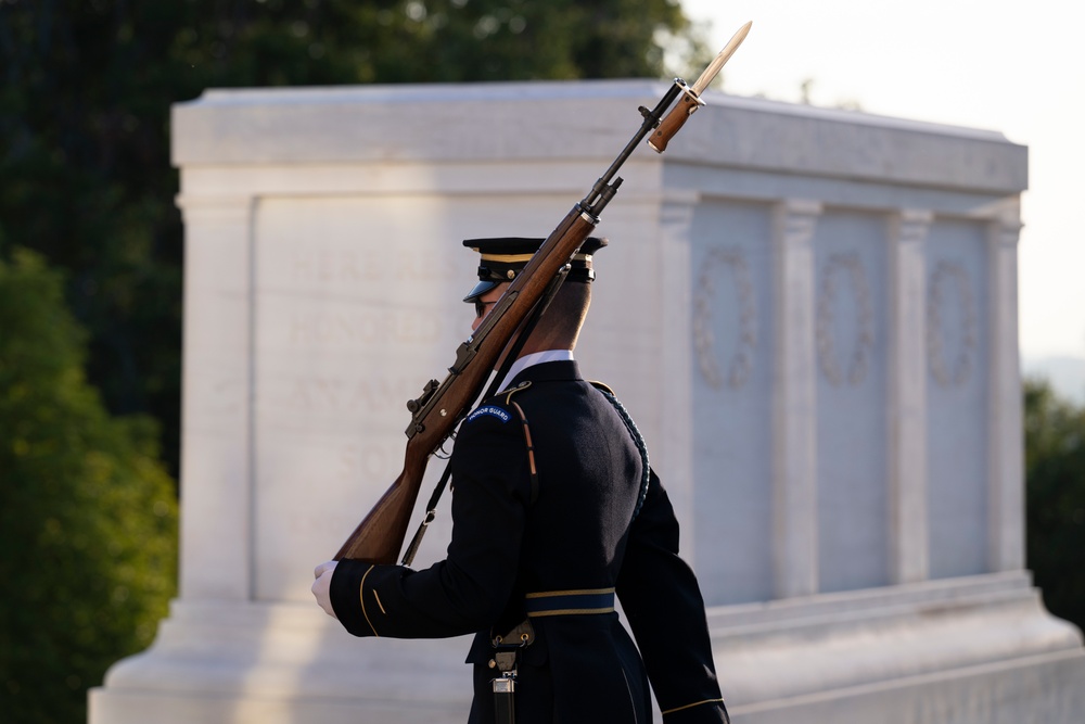 Sentinel U.S. Army Spc. Adam Platt Last Walk at the Tomb of the Unknown Soldier