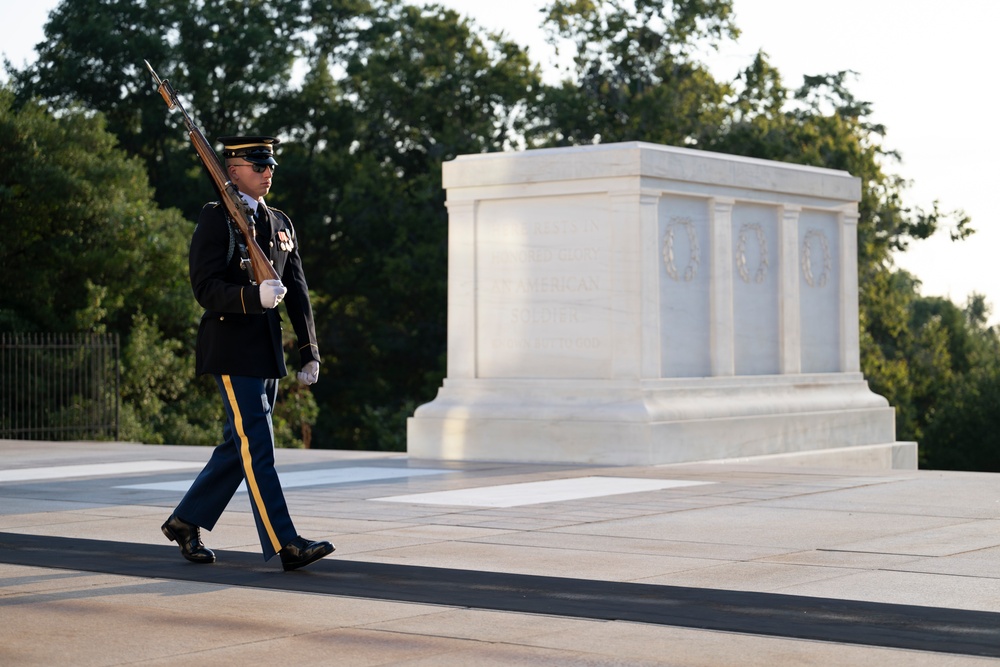 Sentinel U.S. Army Spc. Adam Platt Last Walk at the Tomb of the Unknown Soldier