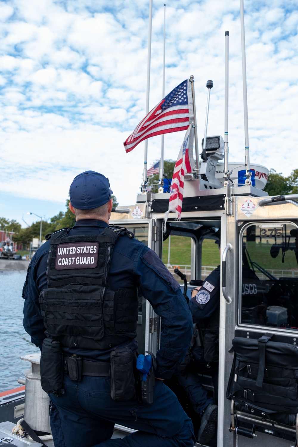 Coast Guard MSST Units Conduct First Annual Roundup for Tactical Training in New York Harbor