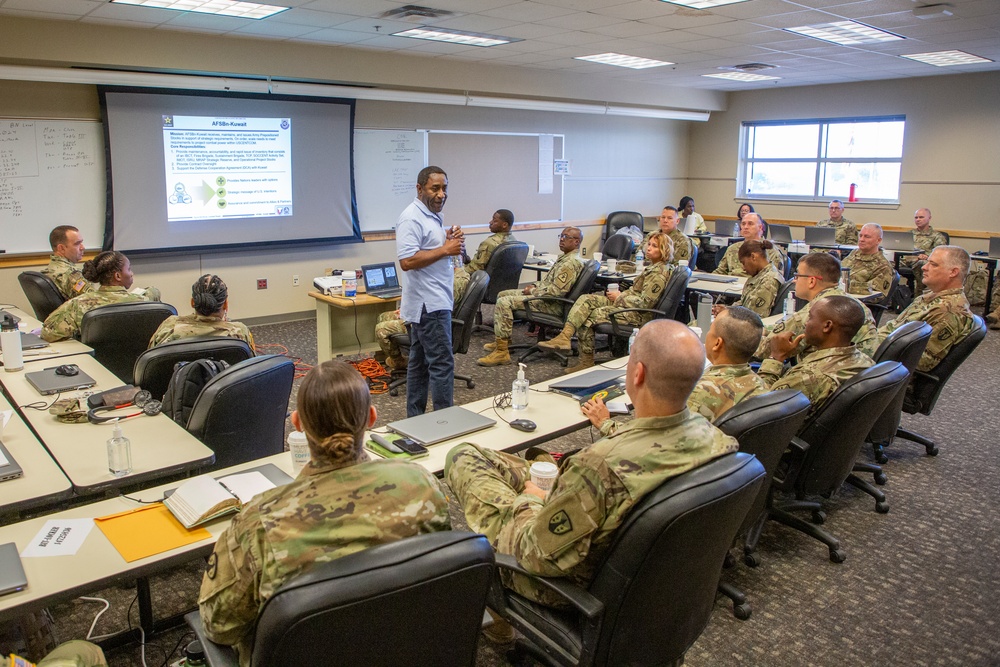 401st AFSB command and staff brief incoming Soldiers at the Armed Forces Reserve Center