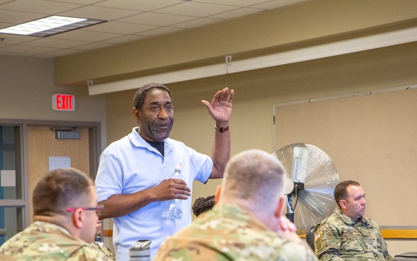 401st AFSB command and staff brief incoming Soldiers at the Armed Forces Reserve Center