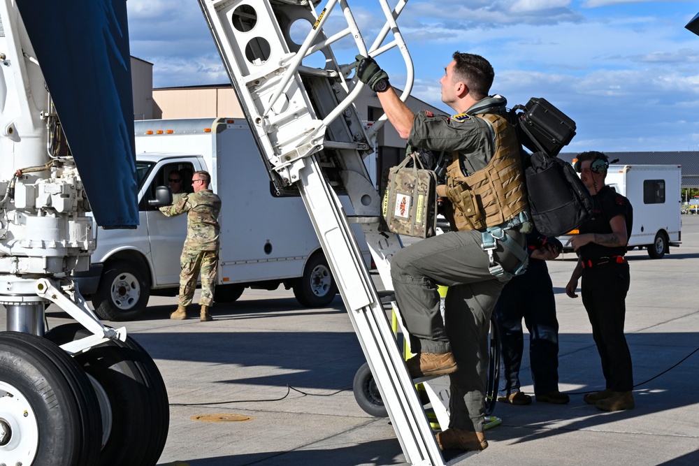 34th BGS prepares jets for flight during Raider Reach exercise