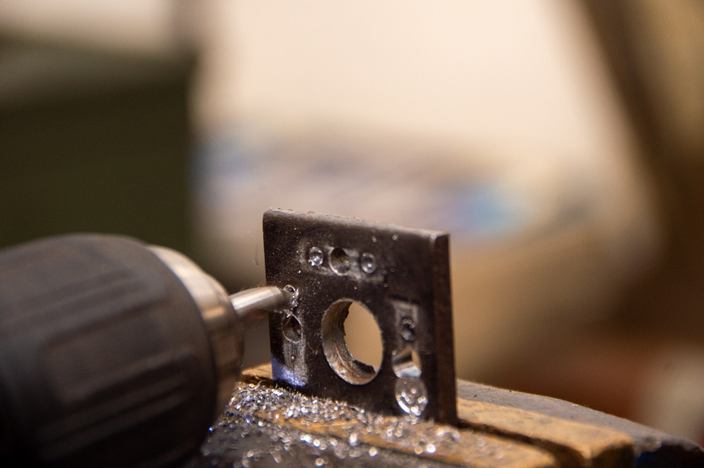 USS Ronald Reagan (CVN 76) Sailors fabricate machine parts