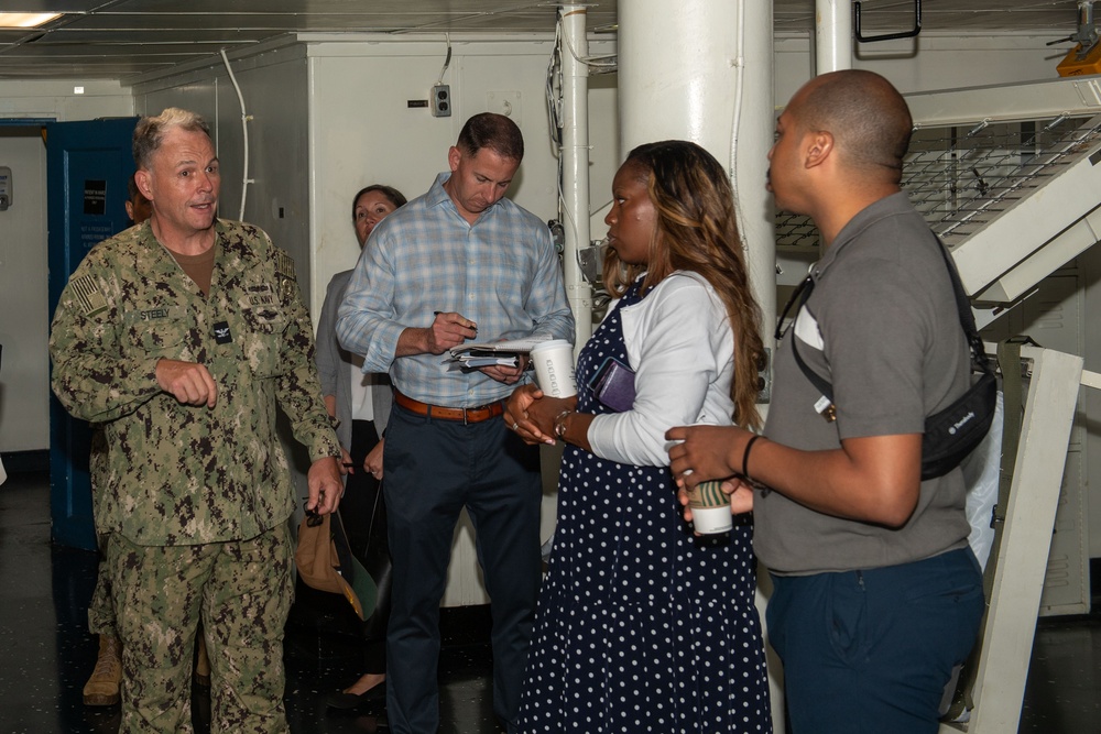 USS Essex In-Port Operations