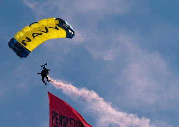 Oregon Aviators support historic Pendleton Round-Up