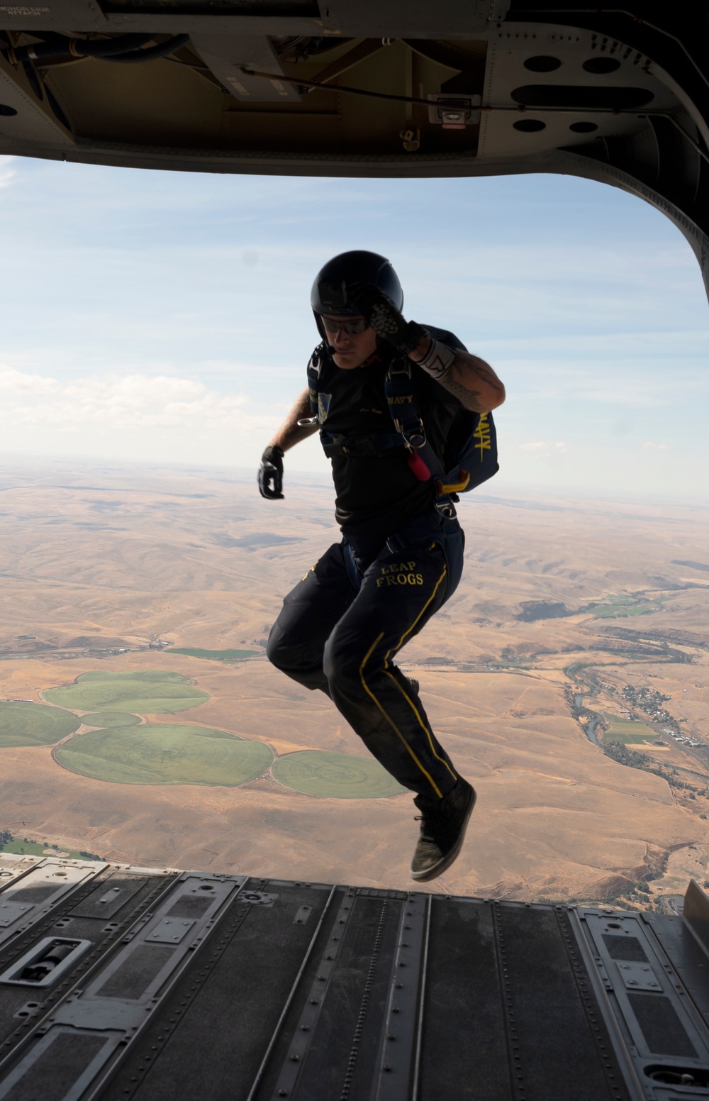 Oregon Aviators support historic Pendleton Round-Up