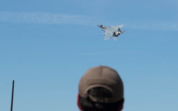 Oregon Aviators support historic Pendleton Round-Up