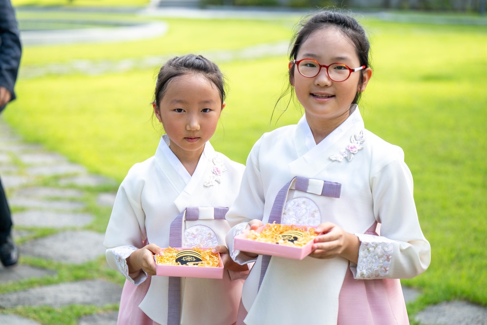 First Buddhist Female Chaplain to Reach Lieutenant Commander Rank Holds Promotion Ceremony in Her South Korean Hometown