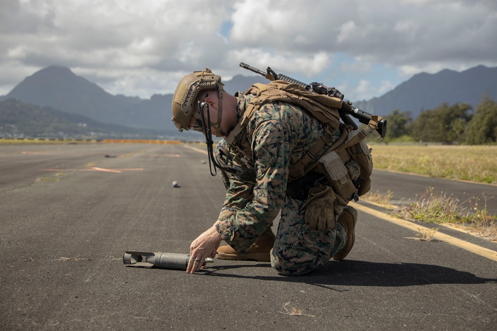 MWSS-174 trains during Gryphon Rumble