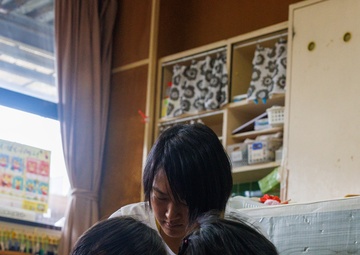 MCAS Iwakuni service members volunteer at local preschool
