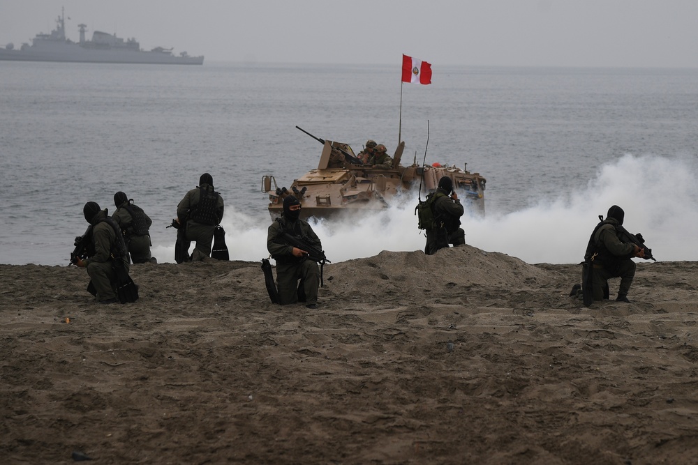 Partner Nations Join Host Peru in Beach Landing During SOLIDAREX 2024