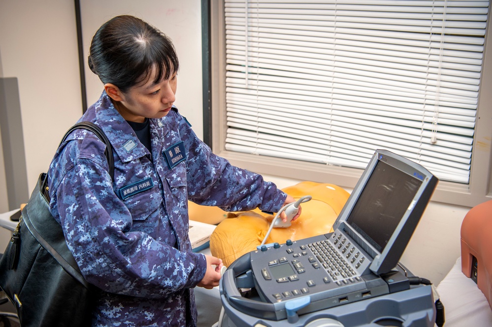 NAVAL MEDICAL CENTER PORTSMOUTH WELCOMES JAPANESE NAVY PERSONNEL