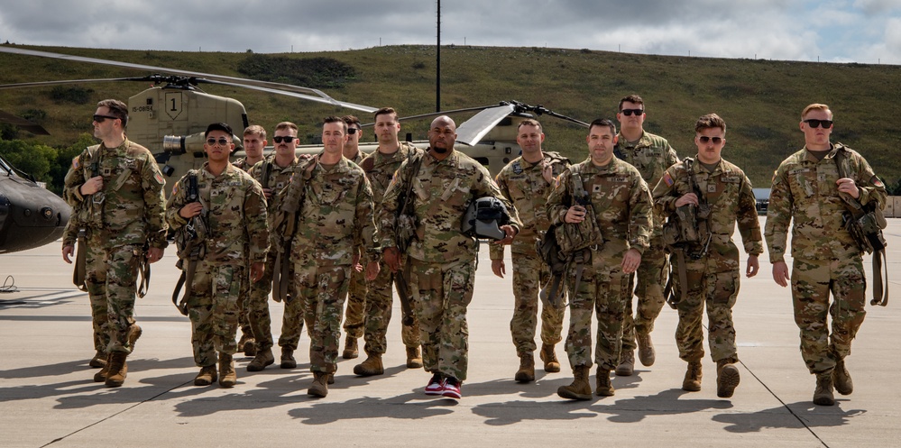 1st Infantry Division hosts Kansas City Chiefs flyover