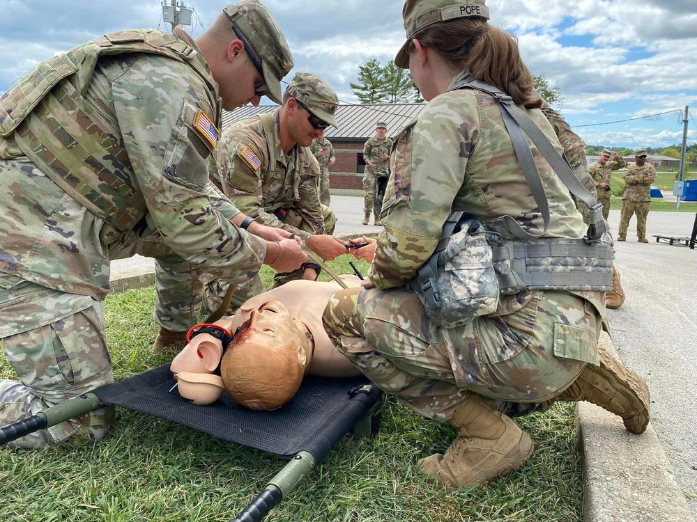 Combat Medics train for recerts