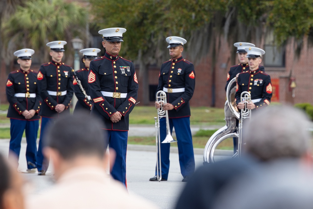 Staff Sgt. Carlos Ortiz IV conducts Parris Island Marine Band