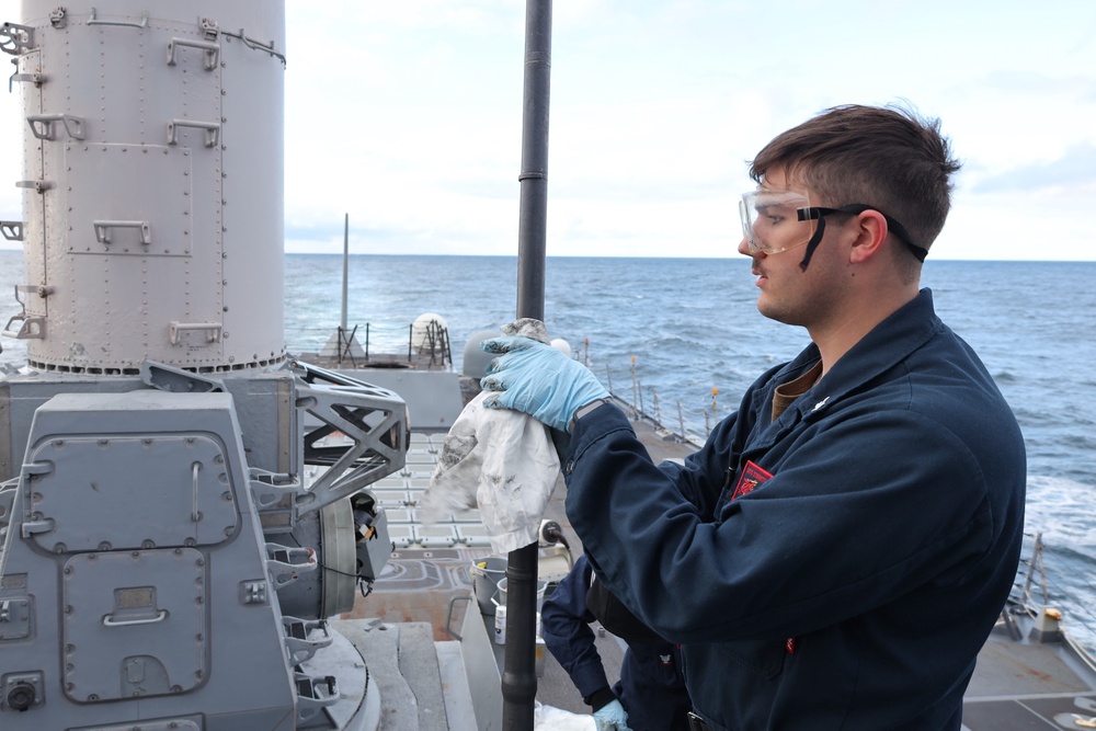 Close In Weapons System (CIWS) Maintenance on USS Sterett (DDG 104)