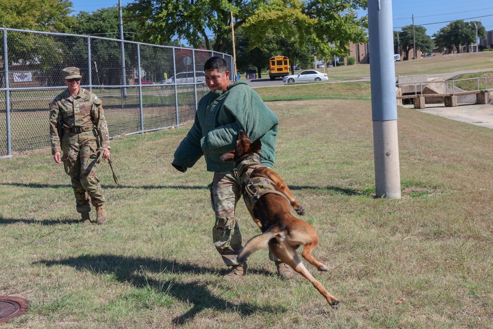 Crosby High School JROTC Visit 89th MP Bde.