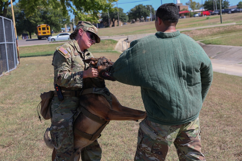 Crosby High School JROTC Visit 89th MP Bde.