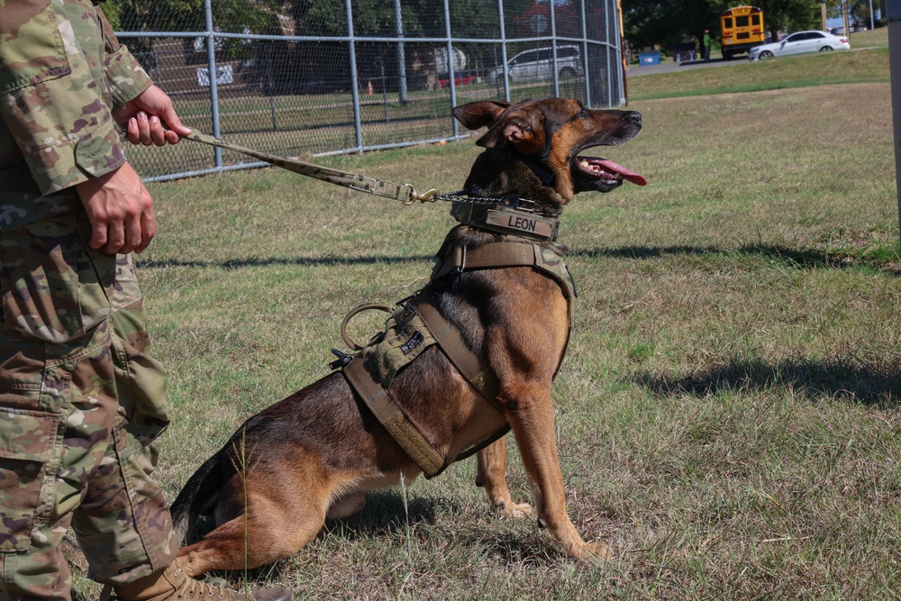 Crosby High School JROTC Visit 89th MP Bde.