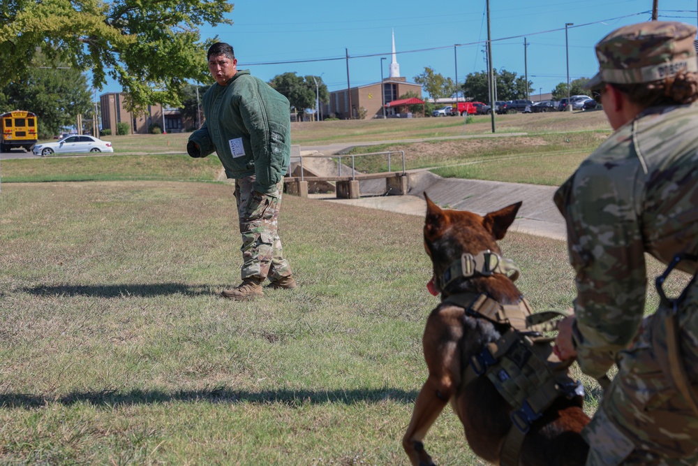 Crosby High School JROTC Visit 89th MP Bde.