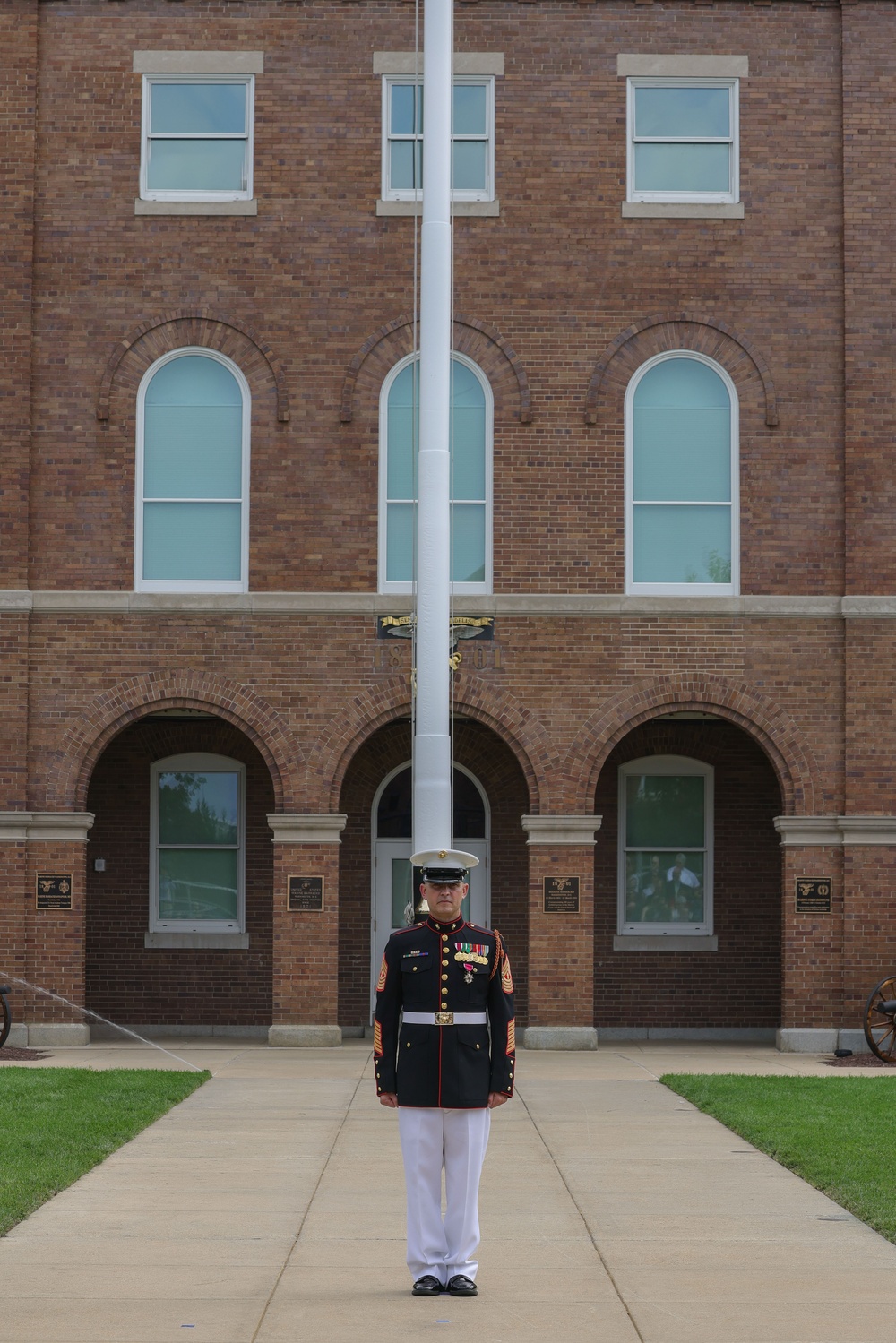 Master Gunnery Sgt. William Rulapaugh Retires After 30 Years