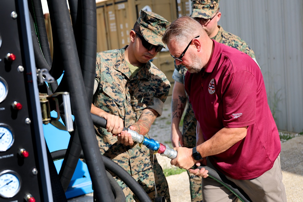 Marines Integrate F-35 Support Equipment into Maritime Prepositioning