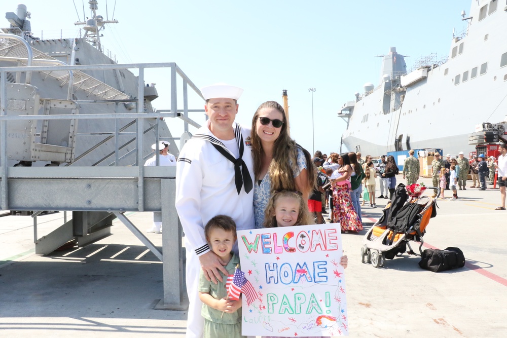 USS Kingsville (LCS 36) Arrives at Homeport for the First Time