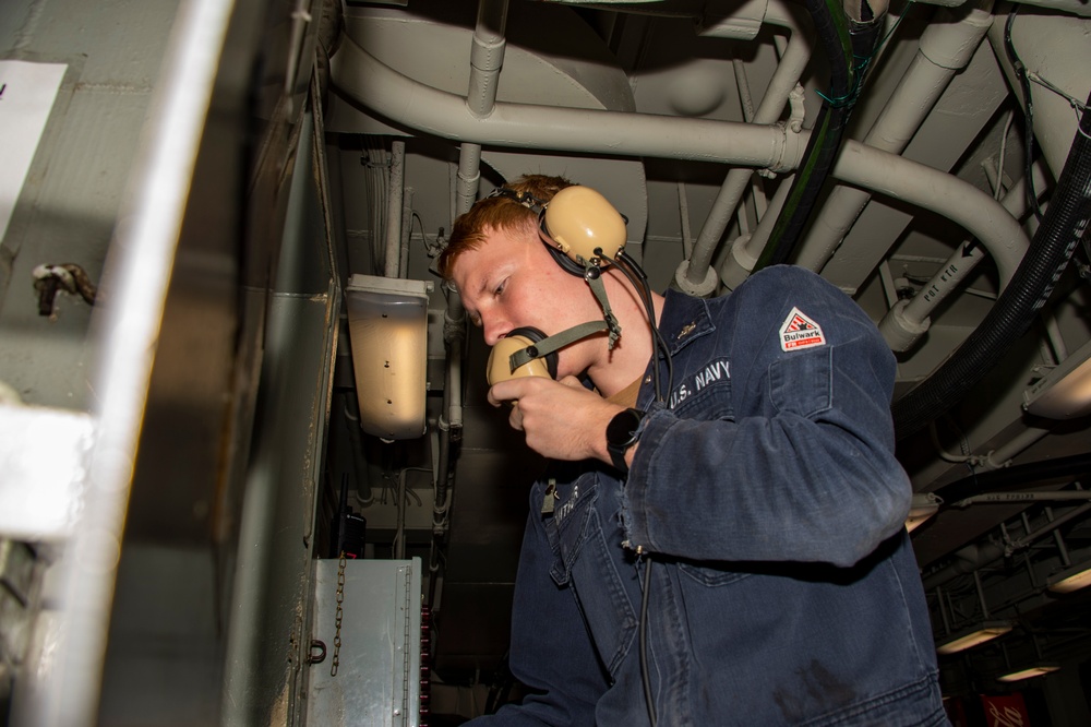 Daily Operations aboard USS Carl Vinson