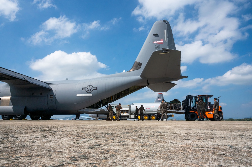 Hercules Guardians 24 strengthens US-ROK alliance through tactical airlift interoperability