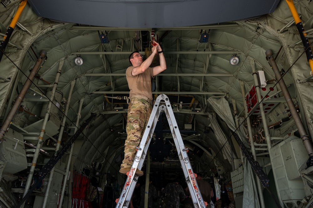 Hercules Guardians 24 strengthens US-ROK alliance through tactical airlift interoperability