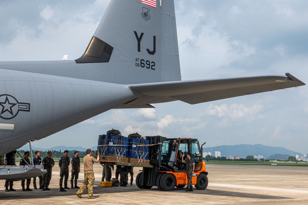 Hercules Guardians 24 strengthens US-ROK alliance through tactical airlift interoperability